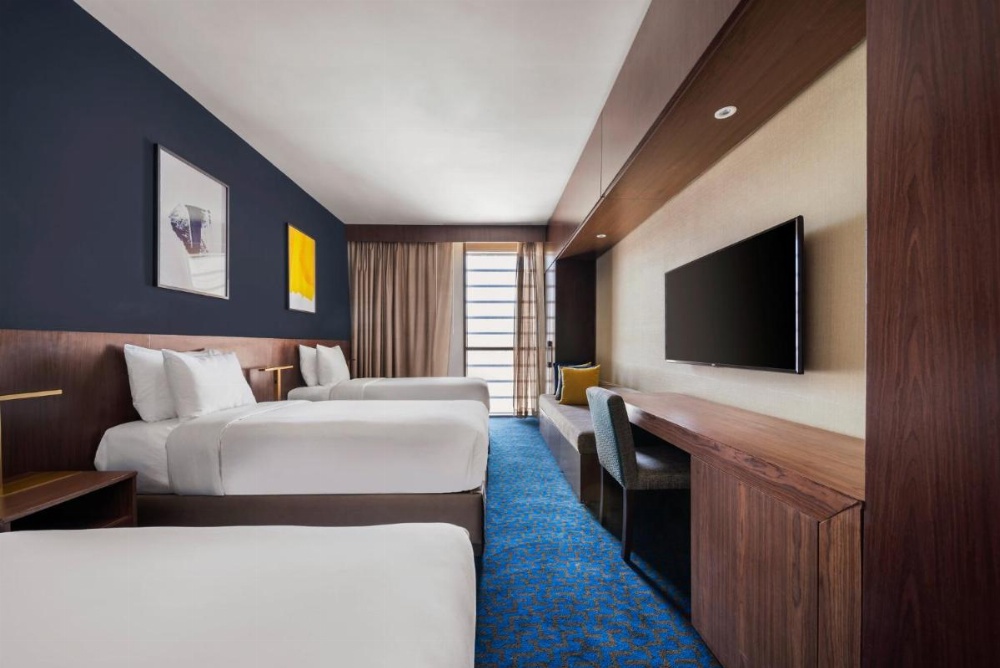 Deluxe Room with Three Single Beds